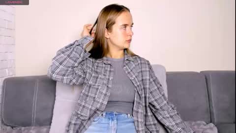 Snapshot of marylee_21 chatting on 7, 11, 2025 Mari online show from 7, 11, 2025