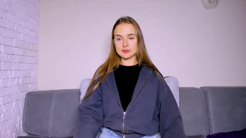 Snapshot of marylee_21 chatting on 25, 11, 2025 Mari online show from 25, 11, 2025