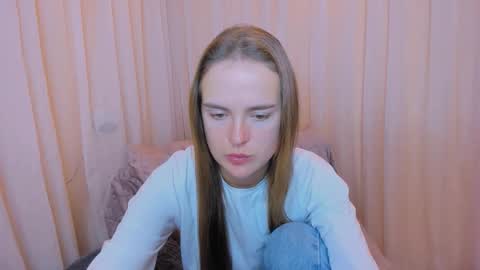 Snapshot of marylee_21 chatting on 26, 11, 2025 Mari online show from 26, 11, 2025