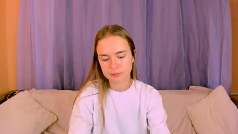 Snapshot of marylee_21 chatting on 27, 11, 2025 Mari online show from 27, 11, 2025