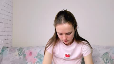 Snapshot of marylee_21 chatting on 5, 2, 2026 Mari online show from 5, 2, 2026