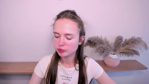 Snapshot of marylee_21 chatting on 21, 4, 2026 Mari online show from 21, 4, 2026