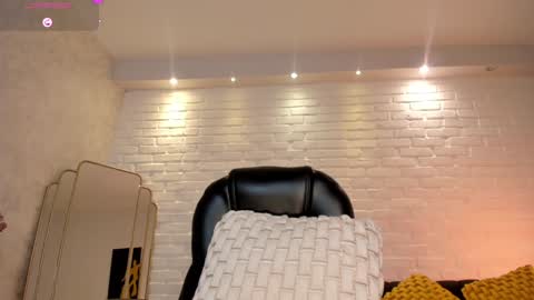  Mary  online show from 7, 2, 2025