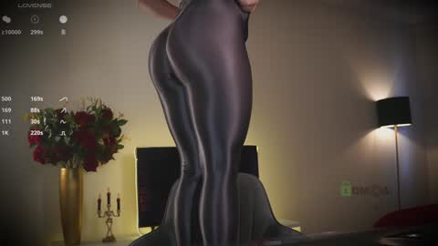 maryssaa_ online show from 1, 2, 2025