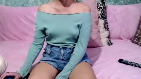 Snapshot of masha_2023 chatting on 10, 10, 2025 masha_2023 online show from 10, 10, 2025