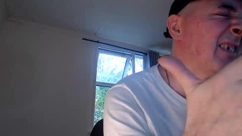 Snapshot of masiolamont chatting on 14, 11, 2025 masiolamont online show from 14, 11, 2025