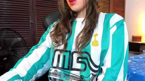 Snapshot of maskedgirl01 chatting on 5, 6, 2026 Scarlet online show from 5, 6, 2026