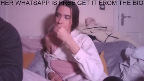 Extreme Couple online show from 1, 1, 2025