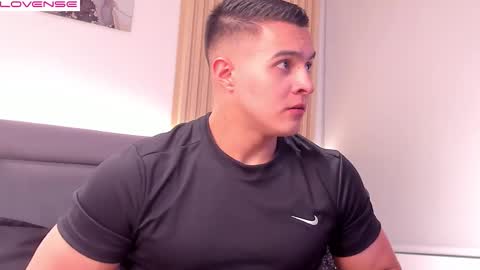 Mason Bennet online show from 17, 12, 2025