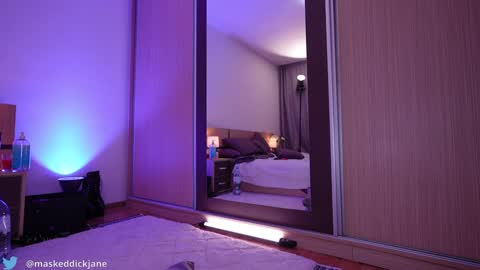 Snapshot of masqueradeporn chatting on 8, 3, 2025 DickJane online show from 8, 3, 2025