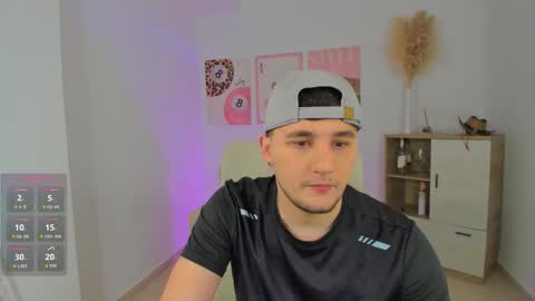 Snapshot of massimo_fiore chatting on 25, 2, 2026 Massimo online show from 25, 2, 2026