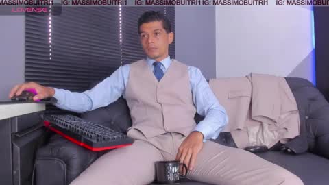Snapshot of massimo_g chatting on 8, 5, 2026 I am Massimo online show from 8, 5, 2026