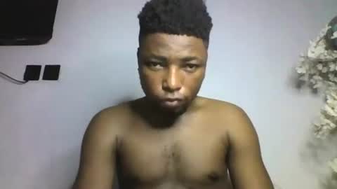 Snapshot of master_kael chatting on 18, 12, 2025 Master Kael online show from 18, 12, 2025