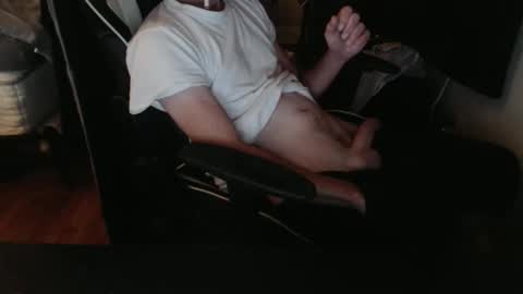 Snapshot of masterbatemike1 chatting on 24, 5, 2026 MasterbateMike online show from 24, 5, 2026