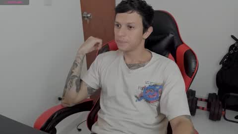 Snapshot of masterdave7 chatting on 11, 10, 2025 Dave online show from 11, 10, 2025