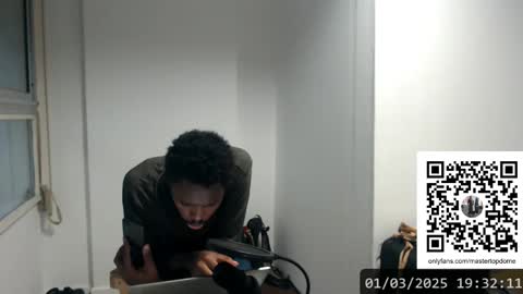 Snapshot of masterdomfuck chatting on 1, 3, 2025 Masterdomfuck online show from 1, 3, 2025