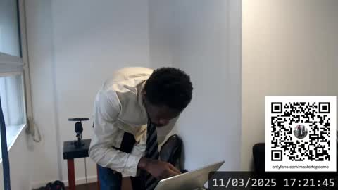 Snapshot of masterdomfuck chatting on 11, 3, 2025 Masterdomfuck online show from 11, 3, 2025