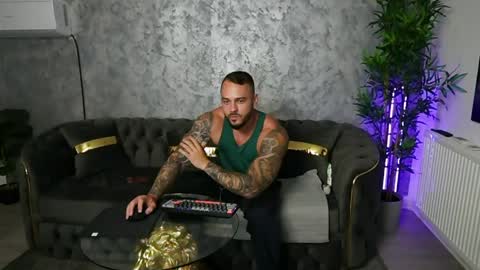 Snapshot of masterkingmuscle chatting on 18, 5, 2026 masterkingmuscle online show from 18, 5, 2026