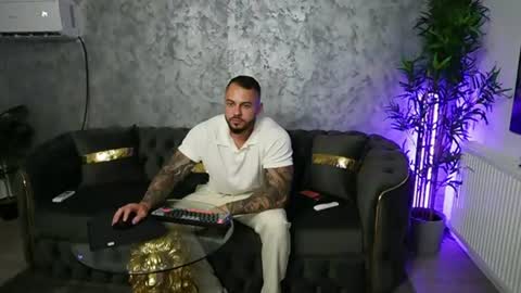 Snapshot of masterkingmuscle chatting on 12, 7, 2026 masterkingmuscle online show from 12, 7, 2026