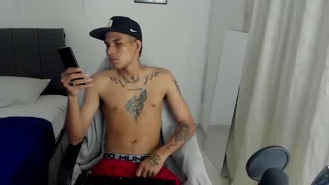 Snapshot of masters_latins chatting on 25, 6, 2026 masters_latins online show from 25, 6, 2026
