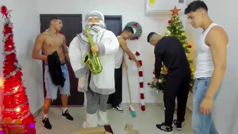 Team Cris Darwin- Fernando- Stiven- David online show from 4, 12, 2025