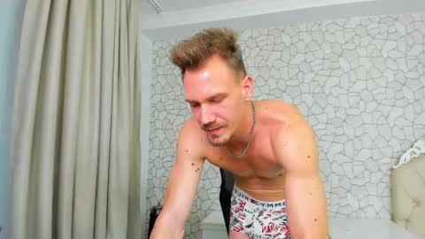 MateoBenjamin online show from 28, 1, 2025