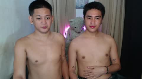 Snapshot of mateocockxx chatting on 19, 6, 2026 MateoCouple online show from 19, 6, 2026