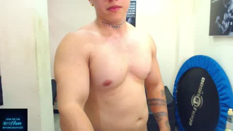 Snapshot of mateosexyhot22 chatting on 26, 5, 2026 Mateo online show from 26, 5, 2026