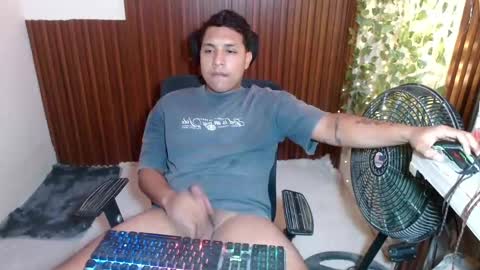 Snapshot of mateuspolla chatting on 22, 5, 2026 mateuspolla online show from 22, 5, 2026