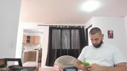 Snapshot of matheusbeard2 chatting on 30, 4, 2026 Matheus online show from 30, 4, 2026