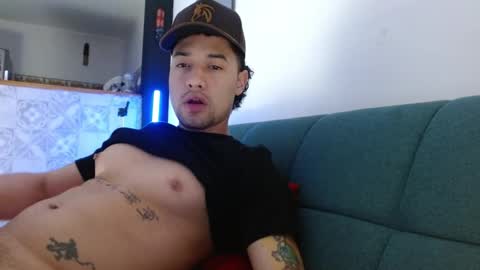 STRURIBE ON INSTAGRAM online show from 10, 2, 2026