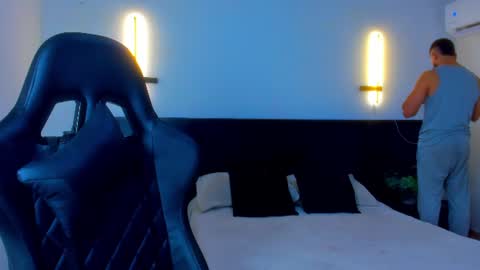 Snapshot of mathew_flintt chatting on 23, 6, 2026 Mathew Flintt online show from 23, 6, 2026