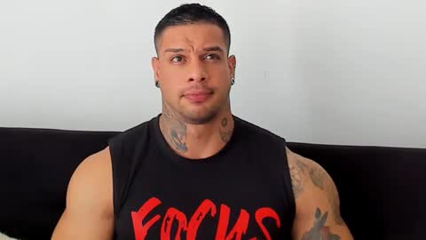 Snapshot of mathews_roses chatting on 23, 9, 2025 Marck Mathews online show from 23, 9, 2025