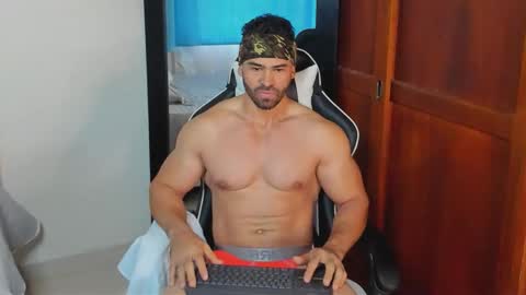 mathews_smith online show from 29, 9, 2025