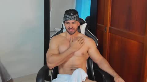 mathews_smith online show from 28, 10, 2025