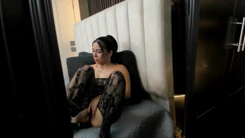 Snapshot of mathilda_liz chatting on 18, 4, 2026 mathilda_liz online show from 18, 4, 2026
