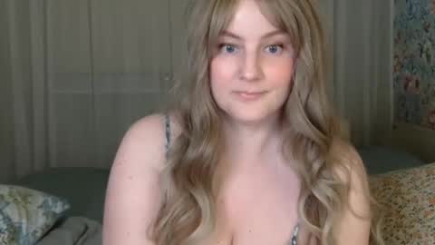 mathilde_solveig online show from 30, 12, 2024