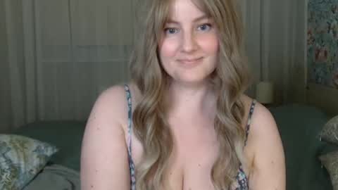 mathilde_solveig online show from 30, 12, 2024