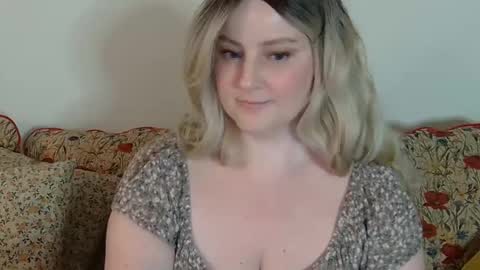 mathilde_solveig online show from 8, 2, 2025