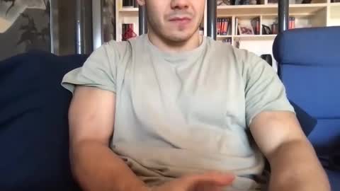 Snapshot of mattbull20 chatting on 29, 1, 2025 mattbull20 online show from 29, 1, 2025