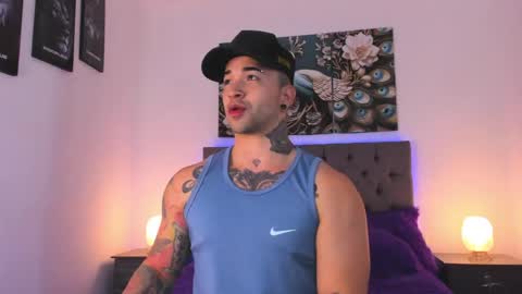 Matthew INDEPENDENT MODEL online show from 19, 4, 2026