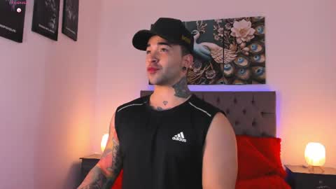 Matthew INDEPENDENT MODEL online show from 4, 8, 2026