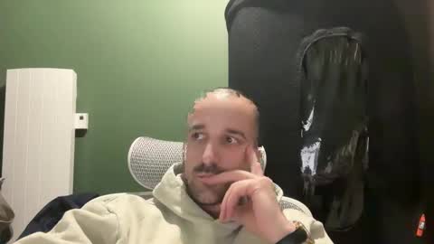 Snapshot of matthias24 chatting on 5, 3, 2026 M online show from 5, 3, 2026