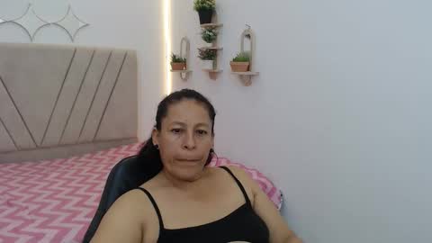 Snapshot of mature_martina_ chatting on 21, 4, 2026 Martina online show from 21, 4, 2026