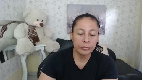 Snapshot of mature_martina_ chatting on 4, 5, 2026 Martina online show from 4, 5, 2026