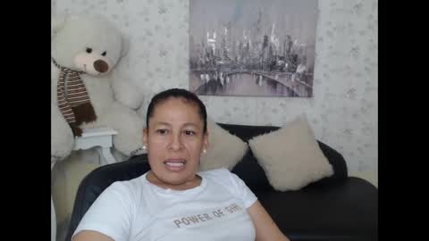 Snapshot of mature_martina_ chatting on 12, 5, 2026 Martina online show from 12, 5, 2026