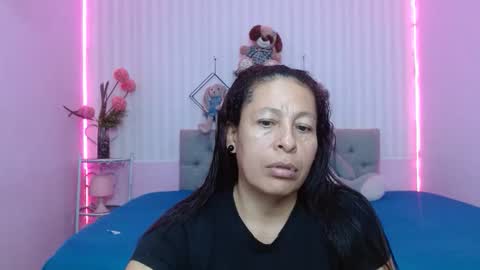 Snapshot of mature_martina_ chatting on 28, 5, 2026 Martina online show from 28, 5, 2026