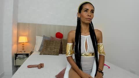 Vayolet Castro online show from 10, 3, 2025