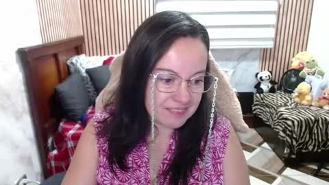 Snapshot of mature_wolf chatting on 18, 4, 2026 Sonia online show from 18, 4, 2026