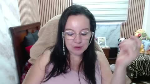 Snapshot of mature_wolf chatting on 27, 4, 2026 Sonia online show from 27, 4, 2026